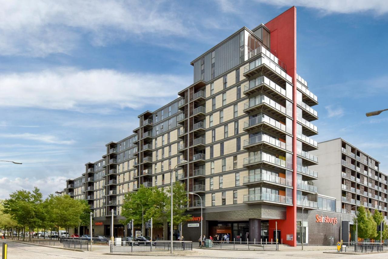 The Vizion Serviced Apartments From Pincott Properties - Free Parking, Private Balcony, And Wifi Мілтон-Кінз Екстер'єр фото