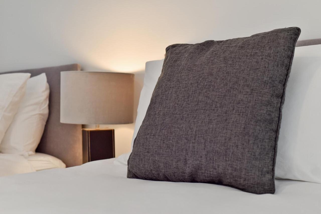 The Vizion Serviced Apartments From Pincott Properties - Free Parking, Private Balcony, And Wifi Мілтон-Кінз Екстер'єр фото