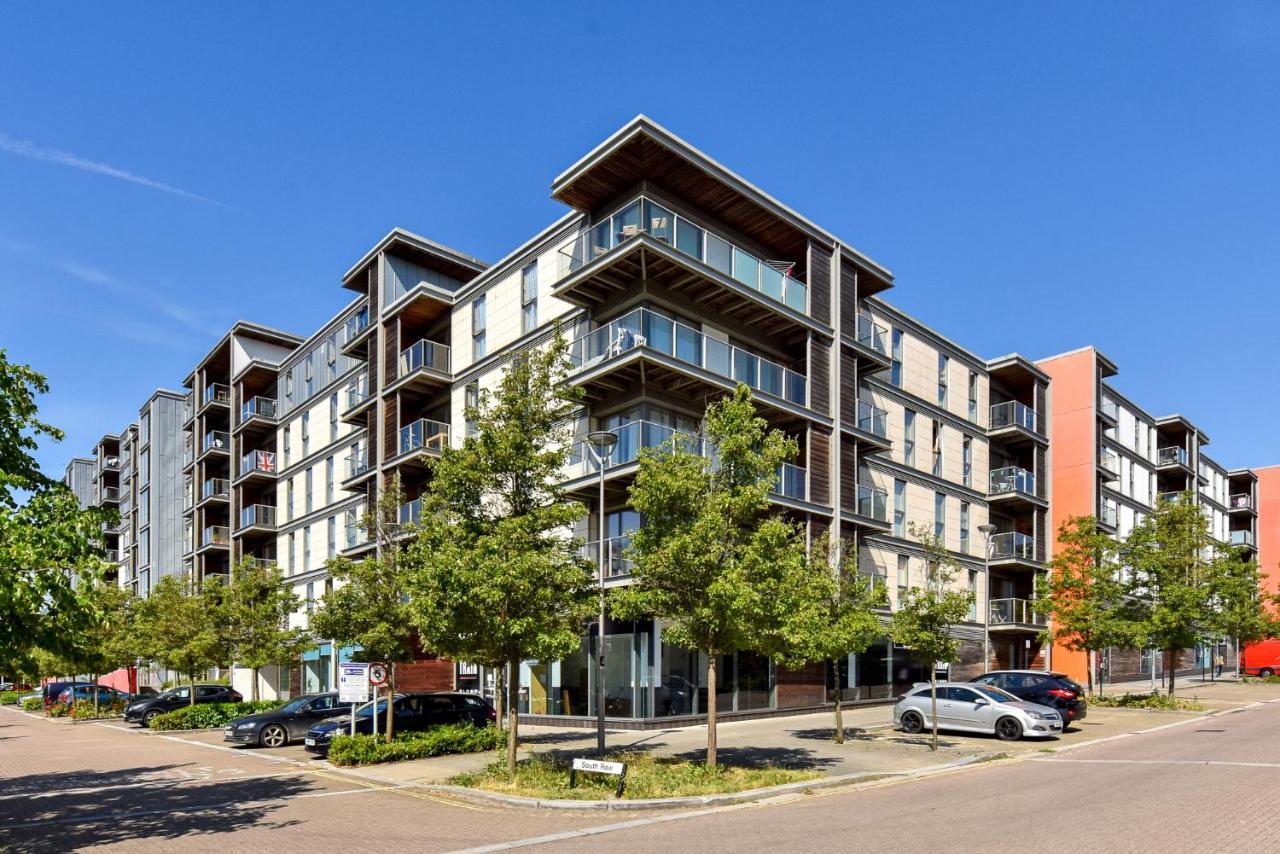 The Vizion Serviced Apartments From Pincott Properties - Free Parking, Private Balcony, And Wifi Мілтон-Кінз Екстер'єр фото