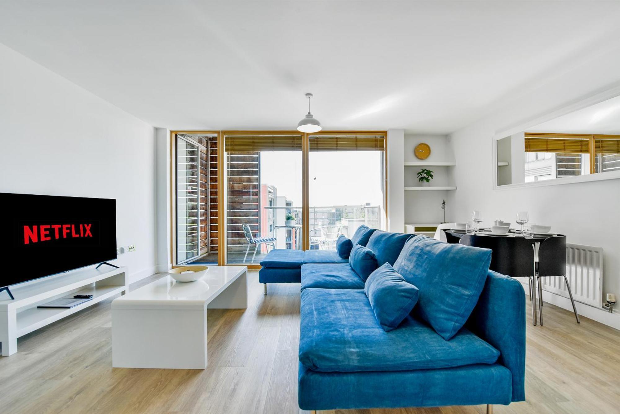 The Vizion Serviced Apartments From Pincott Properties - Free Parking, Private Balcony, And Wifi Мілтон-Кінз Екстер'єр фото