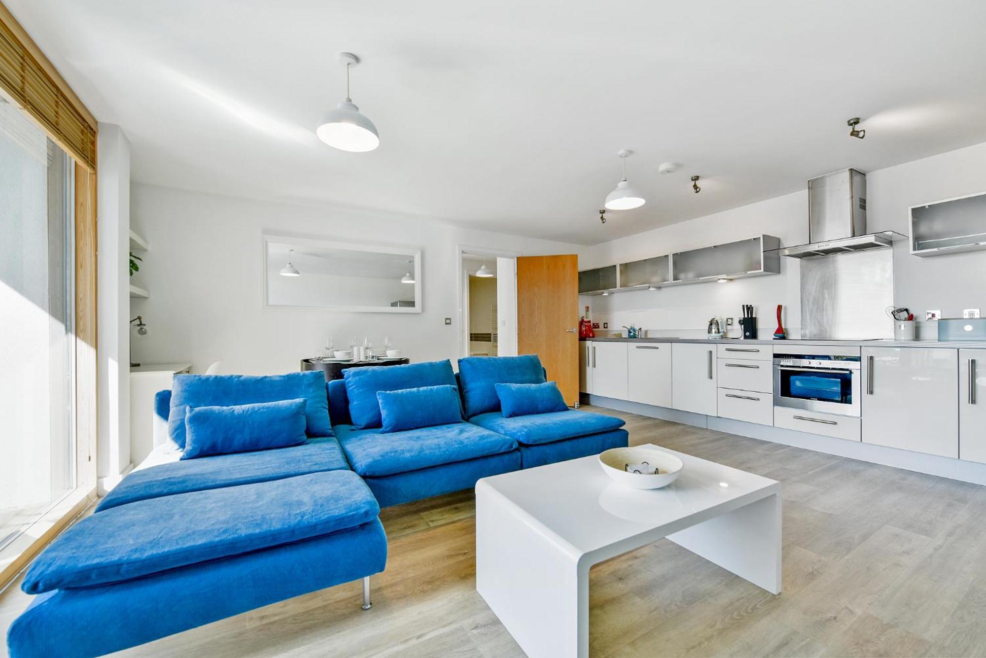 The Vizion Serviced Apartments From Pincott Properties - Free Parking, Private Balcony, And Wifi Мілтон-Кінз Екстер'єр фото